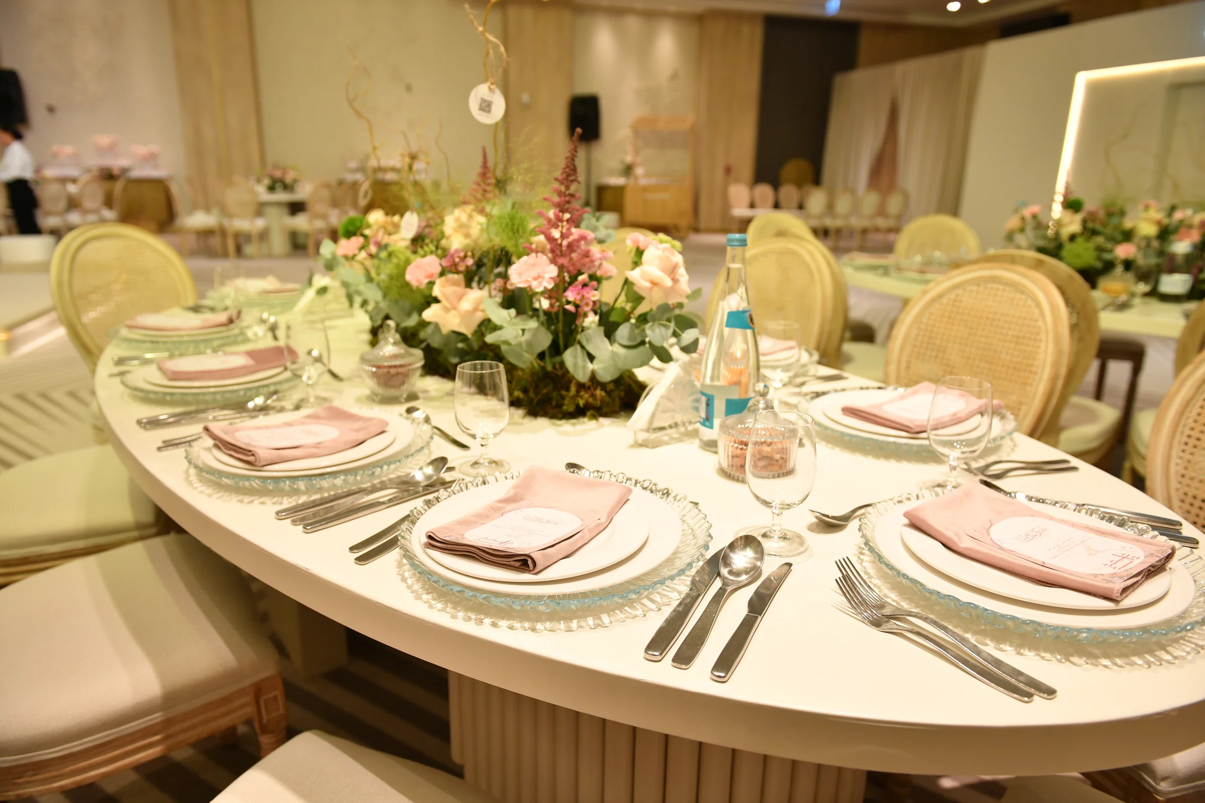Kosha stage design in Doha for luxury wedding reception
