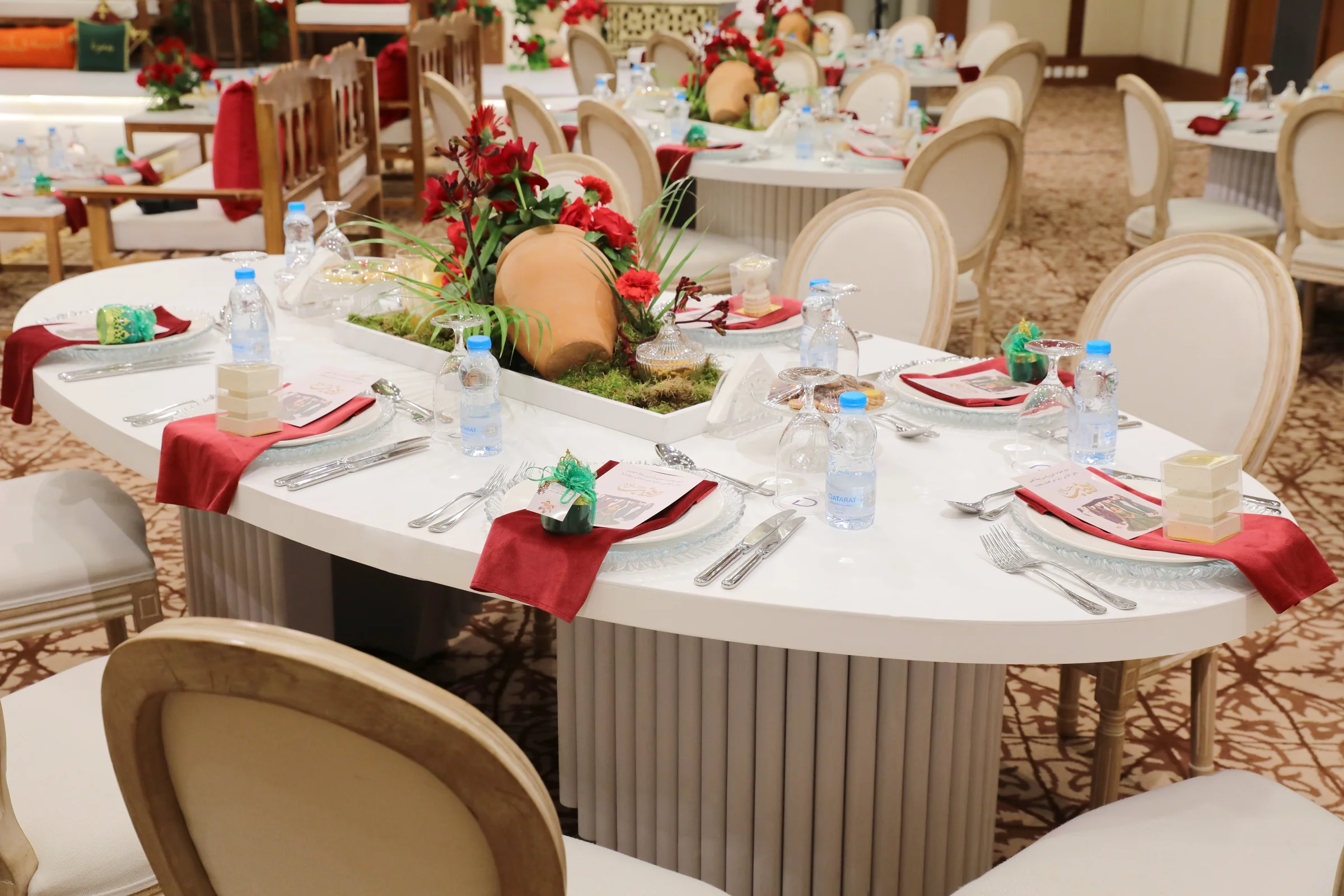 Luxury wedding decoration qatar setup by Al Anaqh
