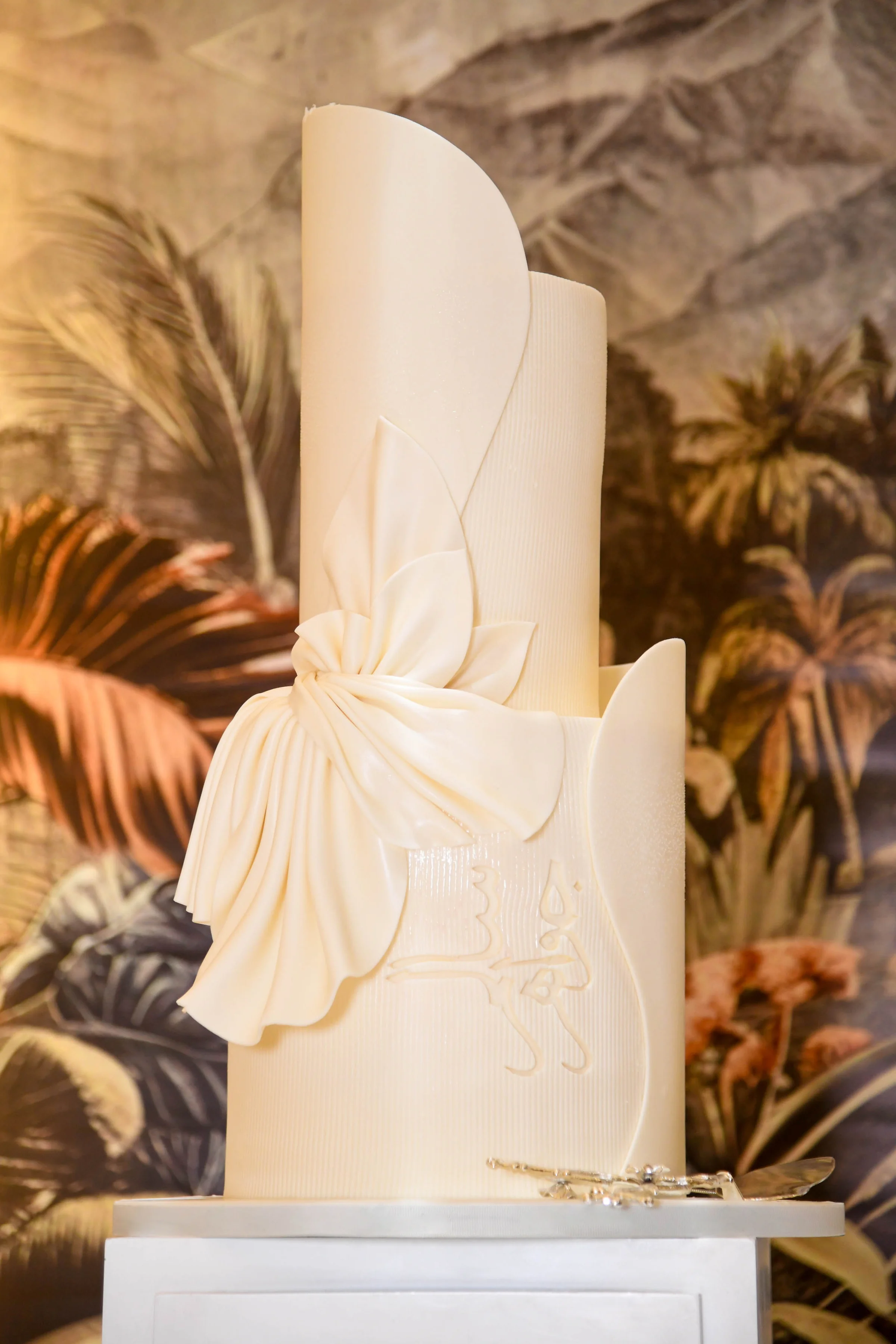 Wedding planners in qatar stage backdrop and lighting in Doha