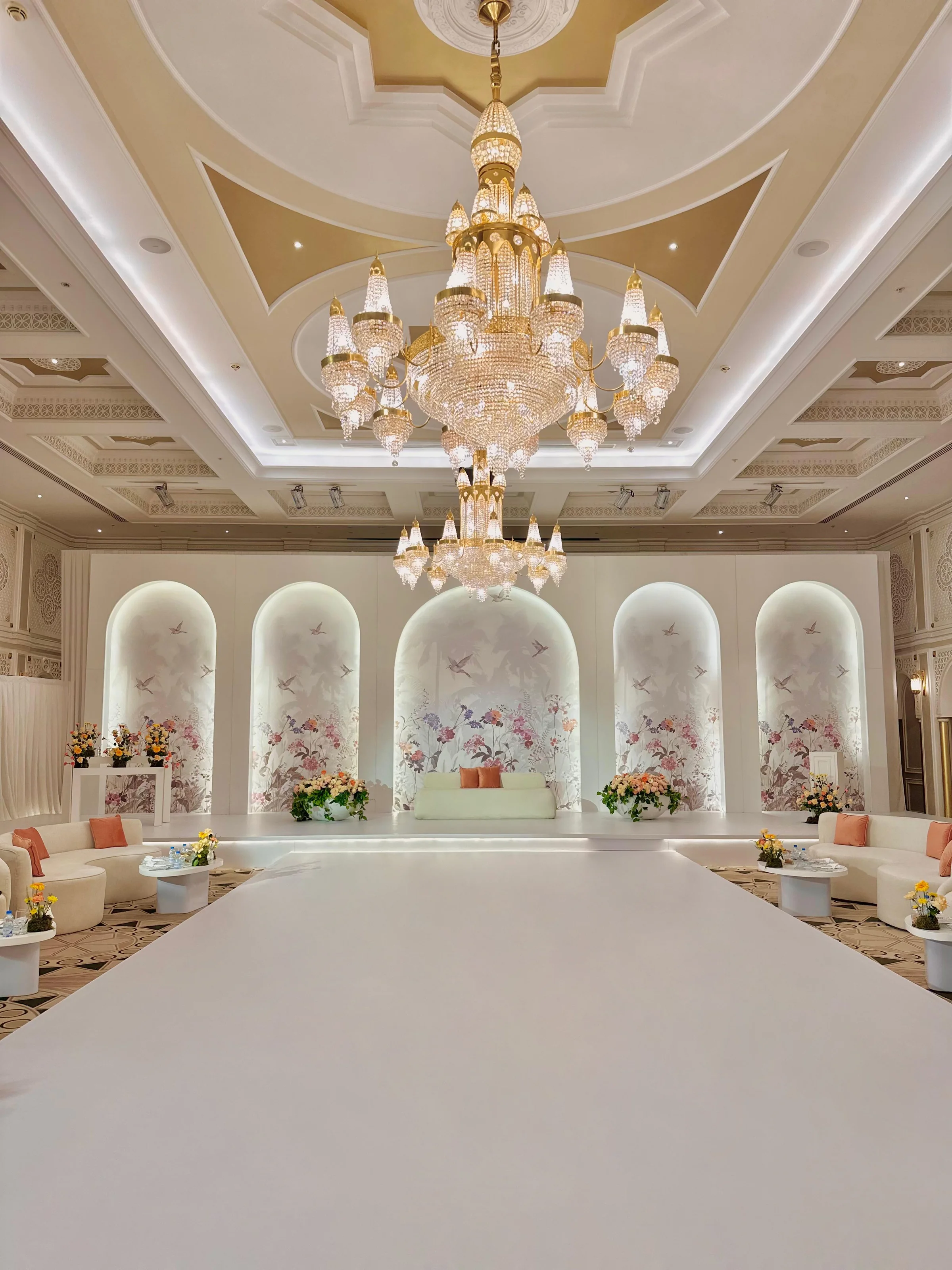 Kosha stage design in Doha for luxury wedding reception