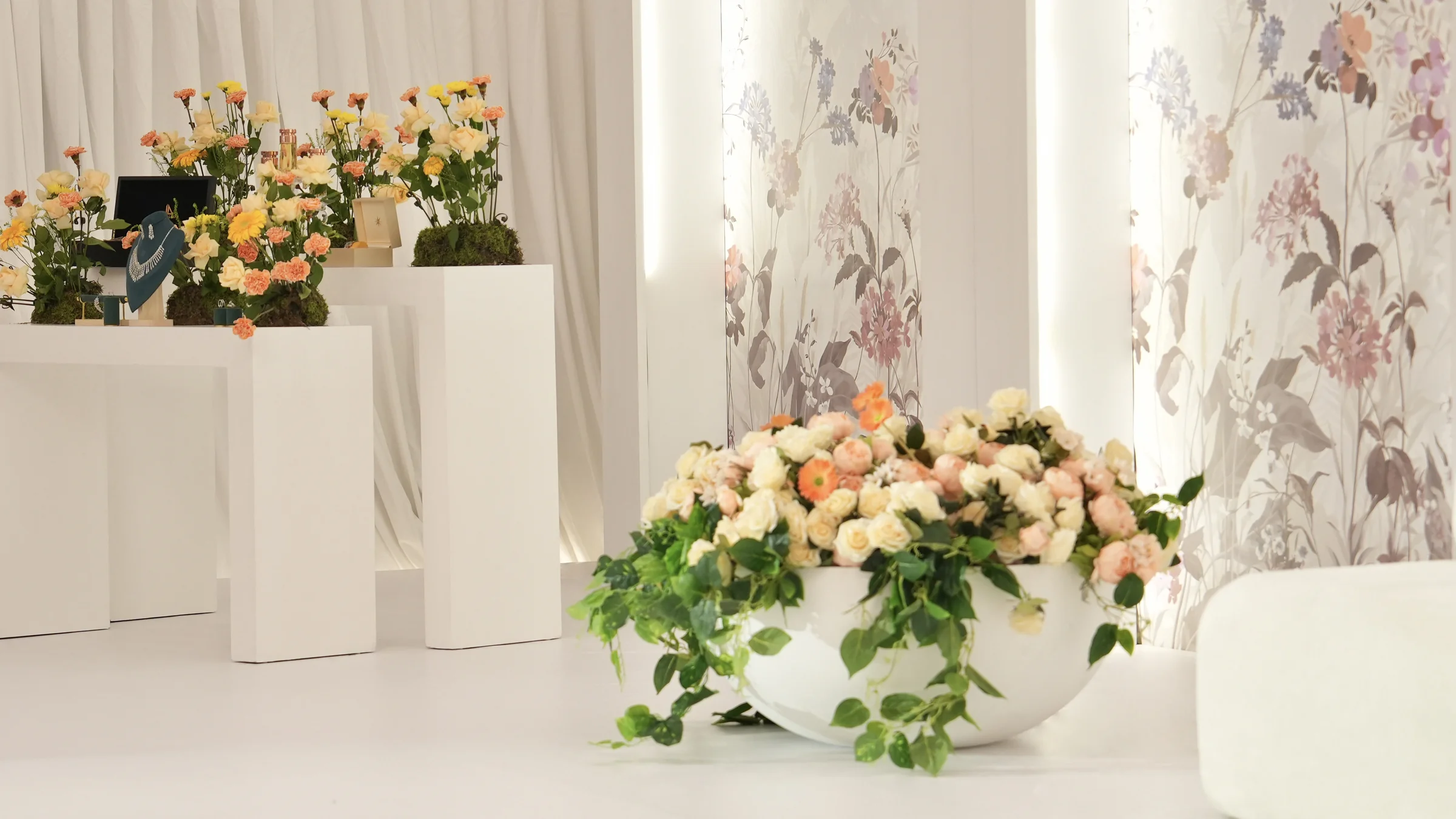 Kosha stage design in Doha for luxury wedding reception