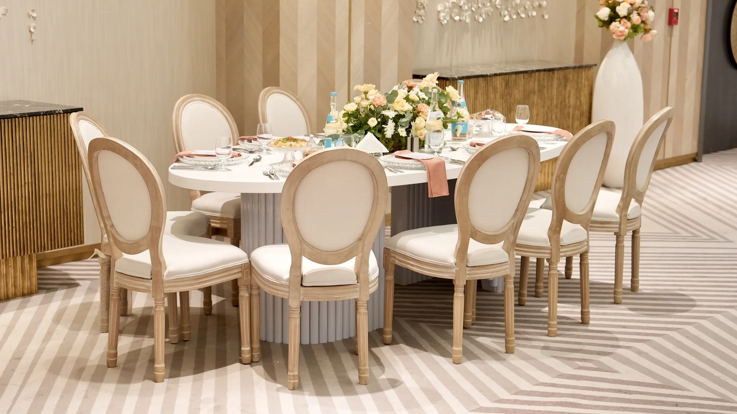 Kosha stage design in Doha for luxury wedding reception