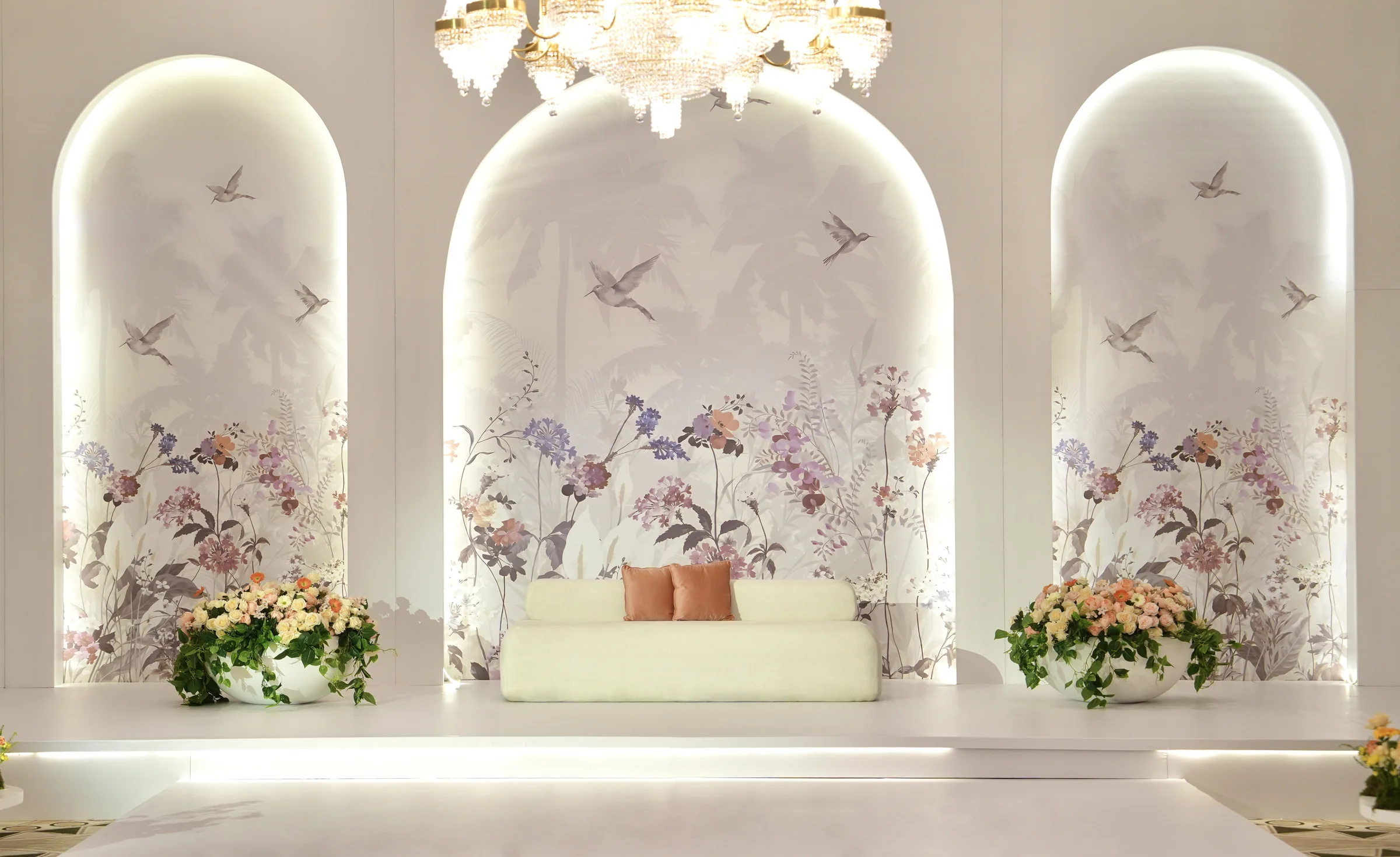 Luxury wedding decoration qatar setup by Al Anaqh